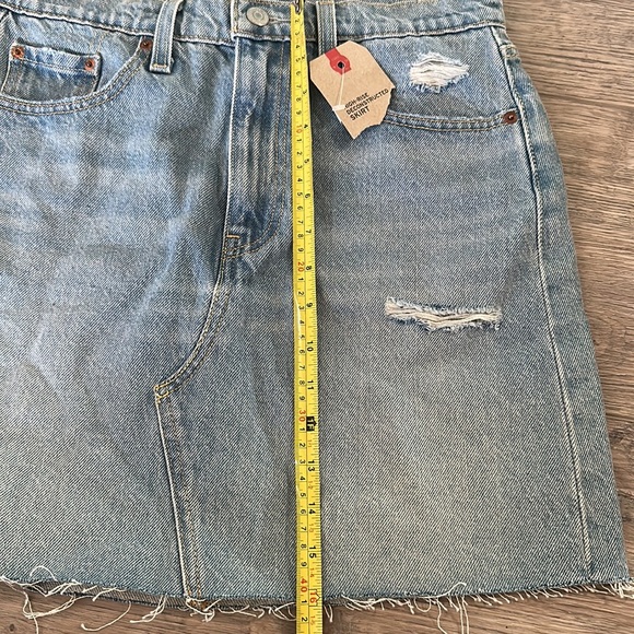 NWT Levi’s high rise deconstructed skirt 28 - Picture 6 of 7